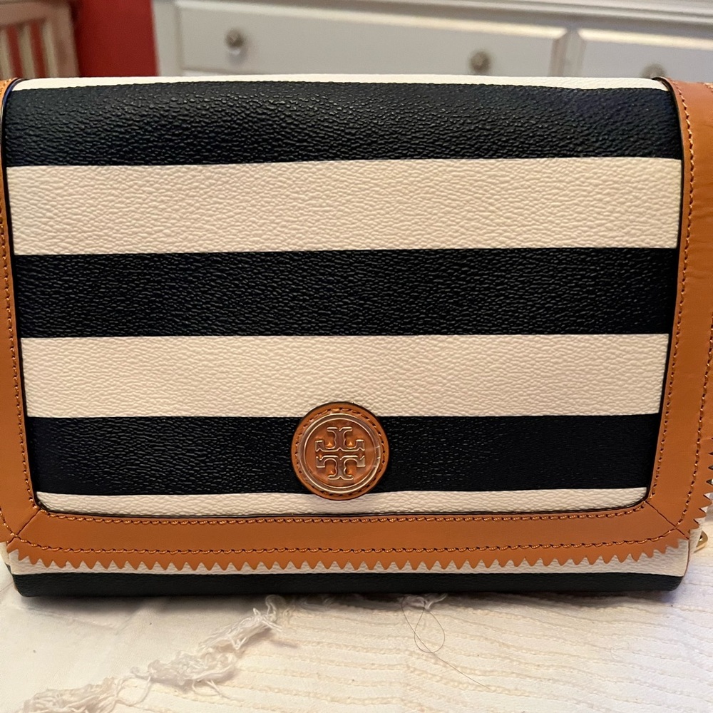 Brand new Tory crossbody